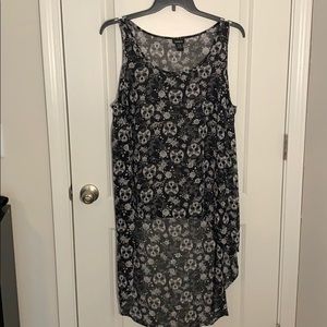 Torrid Hi Low Sheer Skull Tank